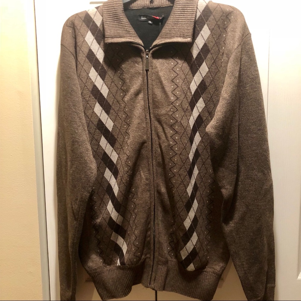 Image-BRAND NEW men’s zipper uy sweater.❤️